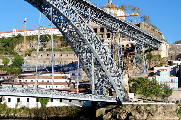 Porto-svetová-architektúra-a-portské-víno-10
